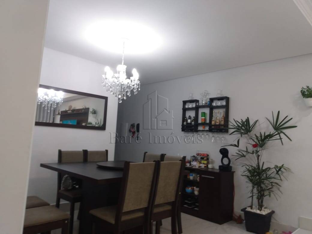 Apartamento à venda com 3 quartos, 96m² - Foto 1