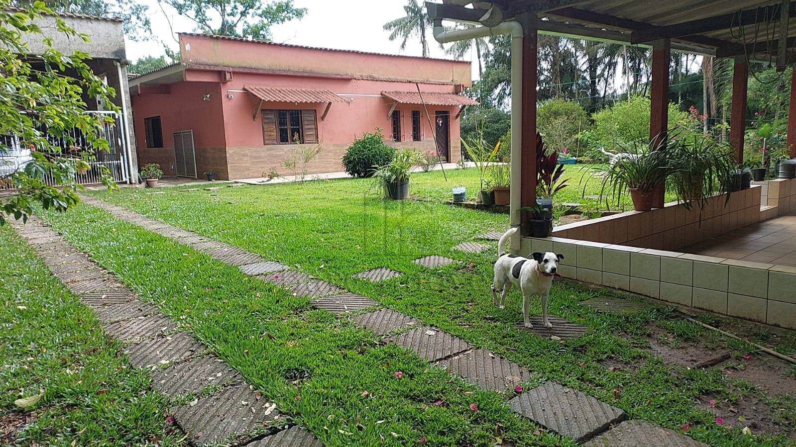 Fazenda à venda com 2 quartos, 200m² - Foto 1