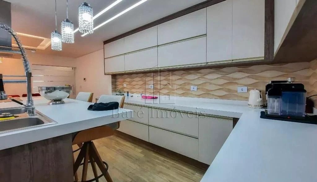 Sobrado à venda com 3 quartos, 277m² - Foto 3