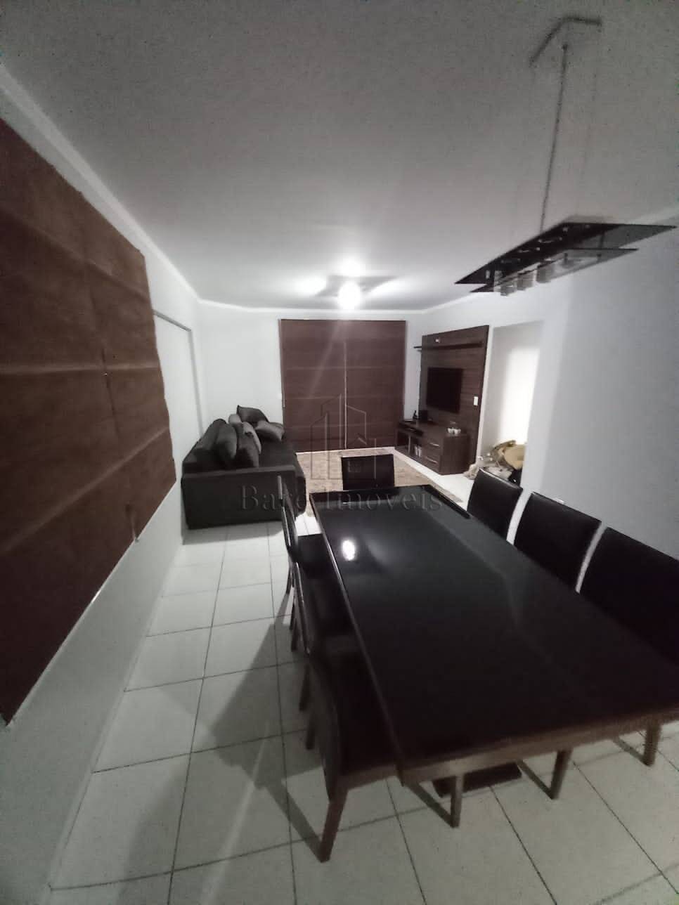 Apartamento à venda com 3 quartos, 121m² - Foto 1