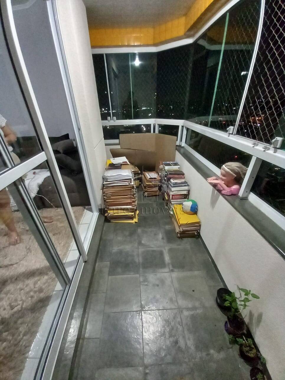 Apartamento à venda com 3 quartos, 121m² - Foto 10