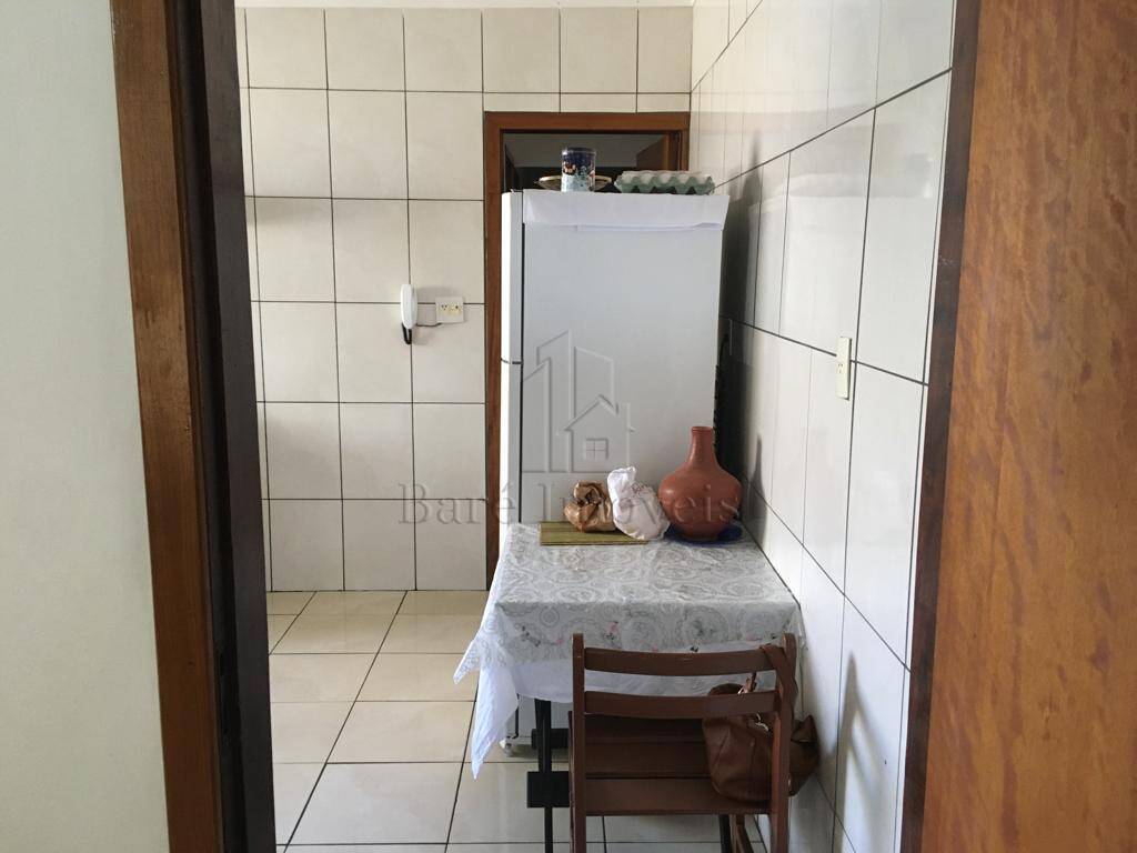 Casa à venda com 3 quartos, 138m² - Foto 7