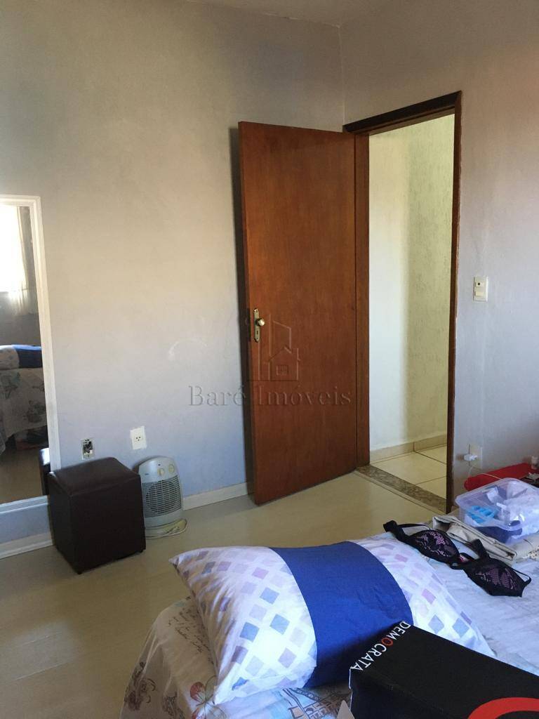 Casa à venda com 3 quartos, 138m² - Foto 12