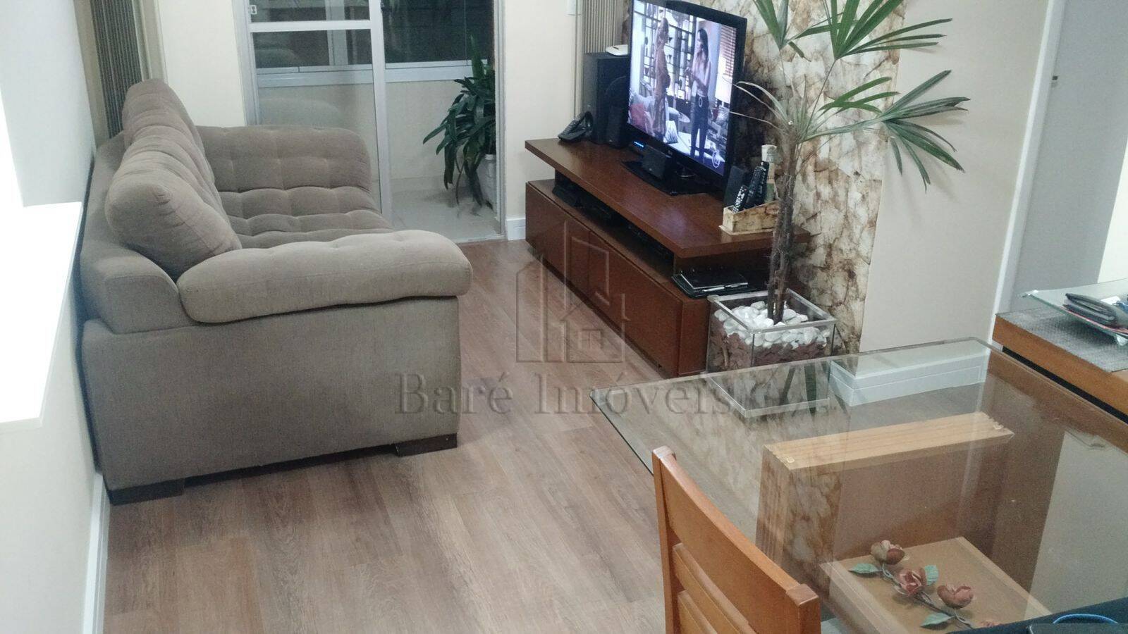 Apartamento à venda com 2 quartos, 64m² - Foto 12