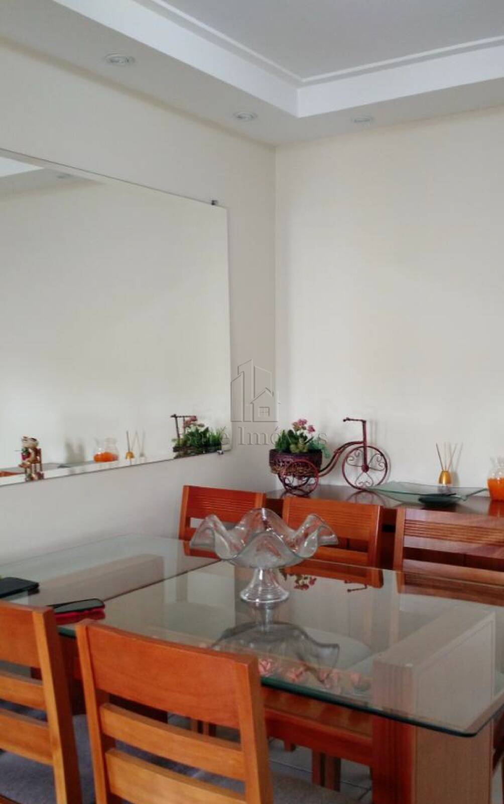 Apartamento à venda com 2 quartos, 64m² - Foto 1