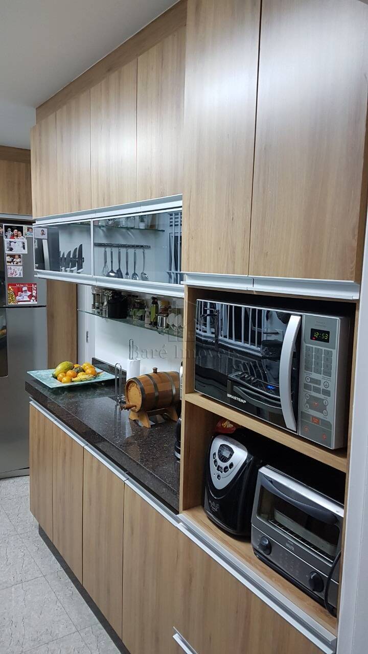 Apartamento à venda com 3 quartos, 130m² - Foto 6