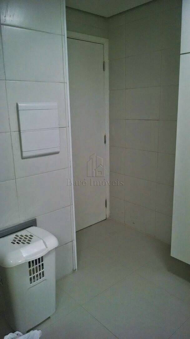 Apartamento à venda com 3 quartos, 90m² - Foto 4