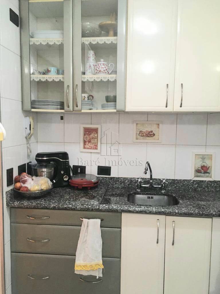 Apartamento à venda com 2 quartos, 61m² - Foto 13