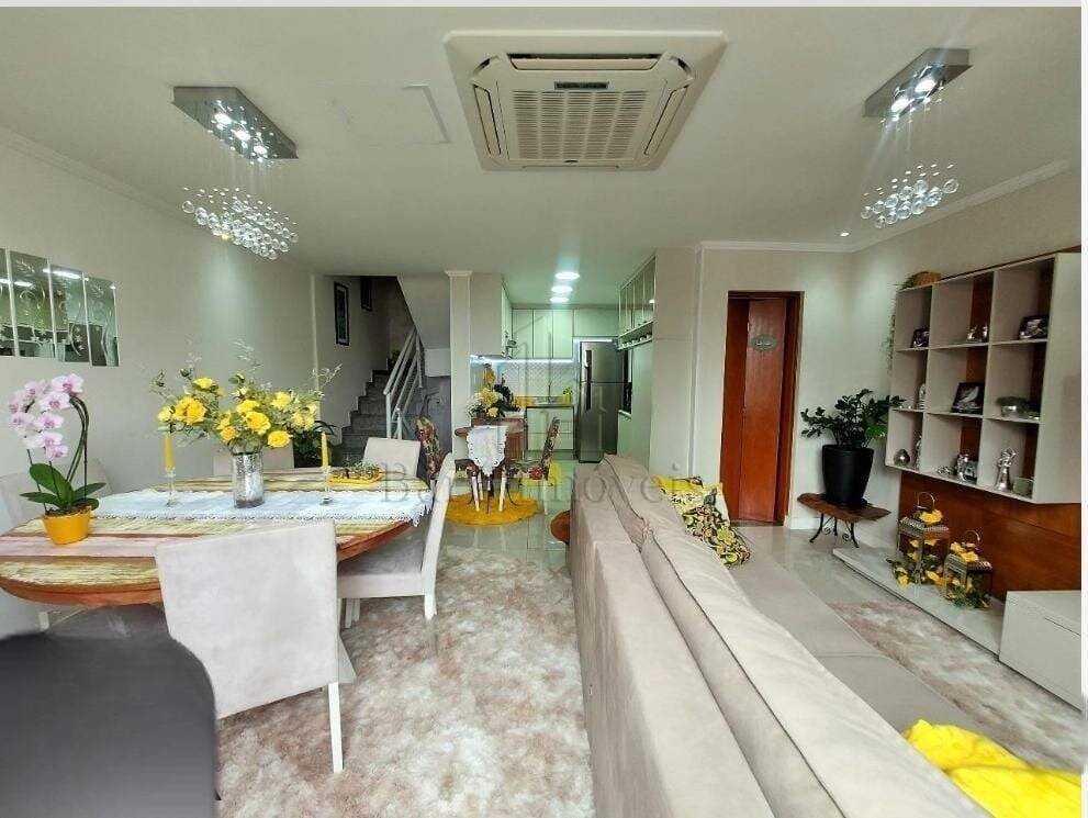 Casa de Condomínio à venda com 3 quartos, 100m² - Foto 1