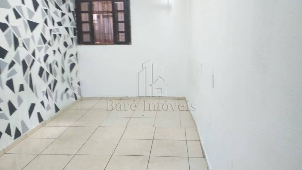 Casa para alugar com 1 quarto, 45m² - Foto 2