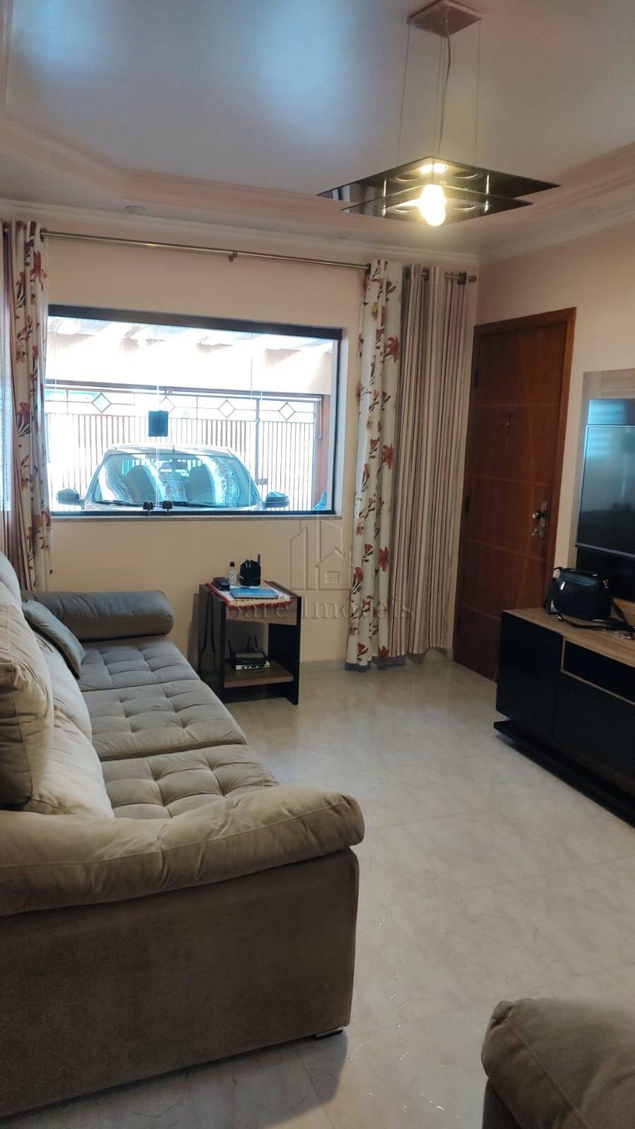 Sobrado à venda com 3 quartos, 180m² - Foto 1