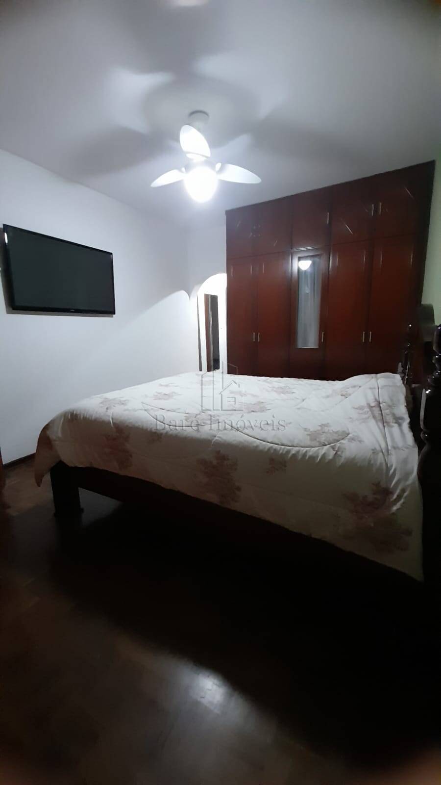 Sobrado à venda com 3 quartos, 244m² - Foto 9