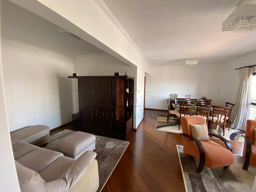 Apartamento à venda com 4 quartos, 185m² - Foto 1