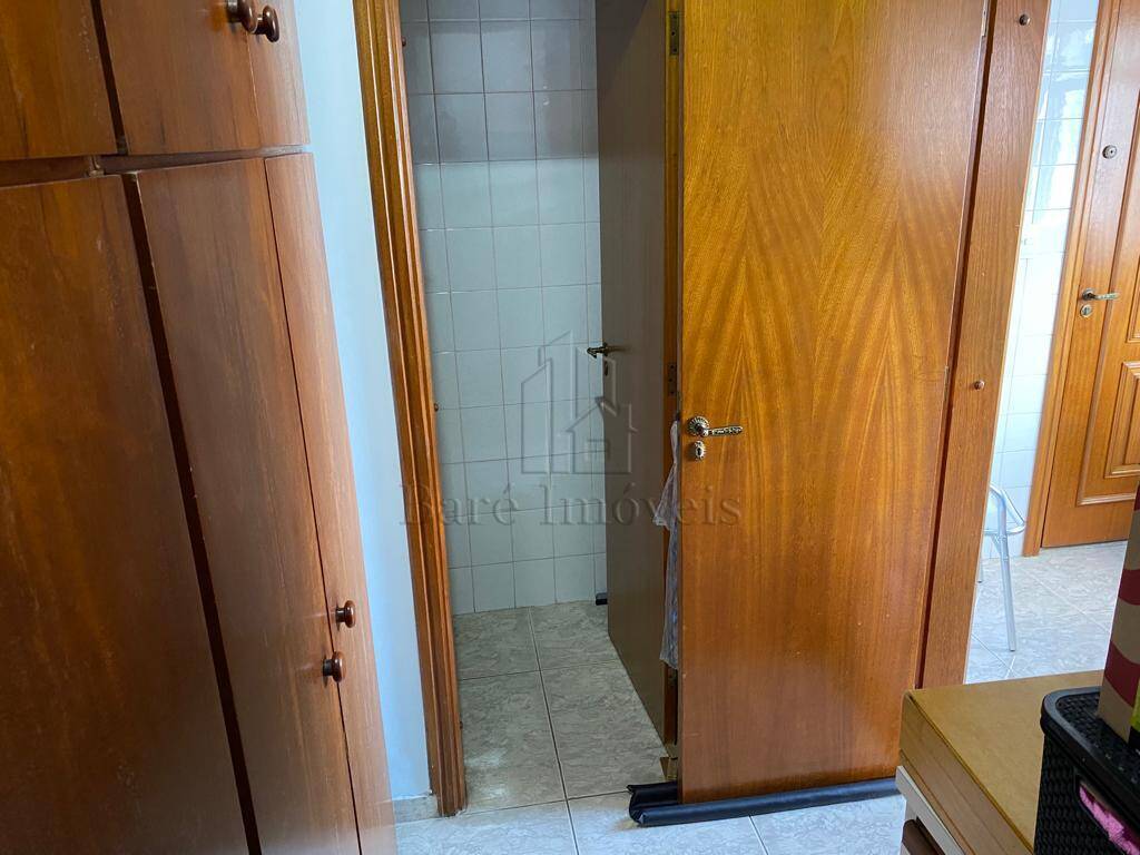 Apartamento à venda com 4 quartos, 185m² - Foto 32