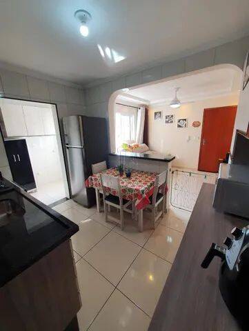 Apartamento à venda com 2 quartos, 95m² - Foto 2