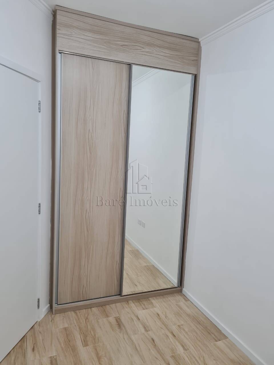 Apartamento à venda com 2 quartos, 95m² - Foto 3