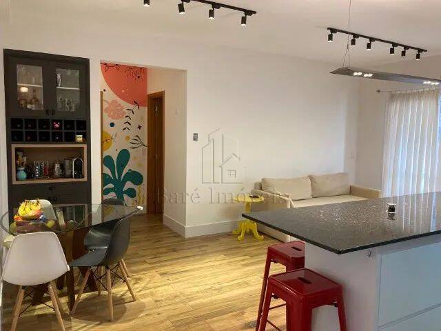 Apartamento à venda com 2 quartos, 80m² - Foto 1