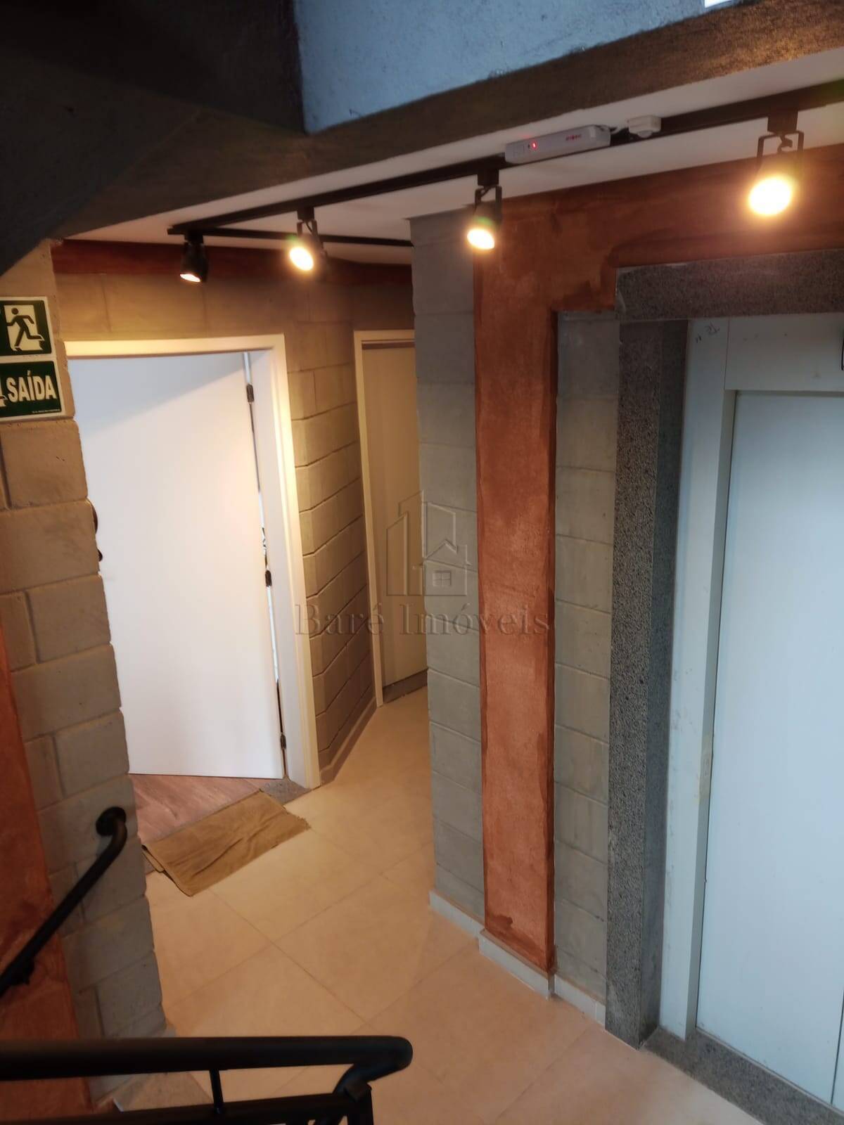 Apartamento à venda com 2 quartos, 55m² - Foto 17