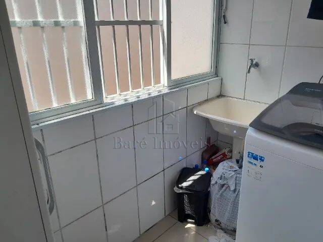 Apartamento à venda com 2 quartos, 70m² - Foto 15