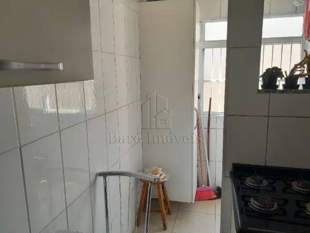 Apartamento à venda com 2 quartos, 70m² - Foto 18