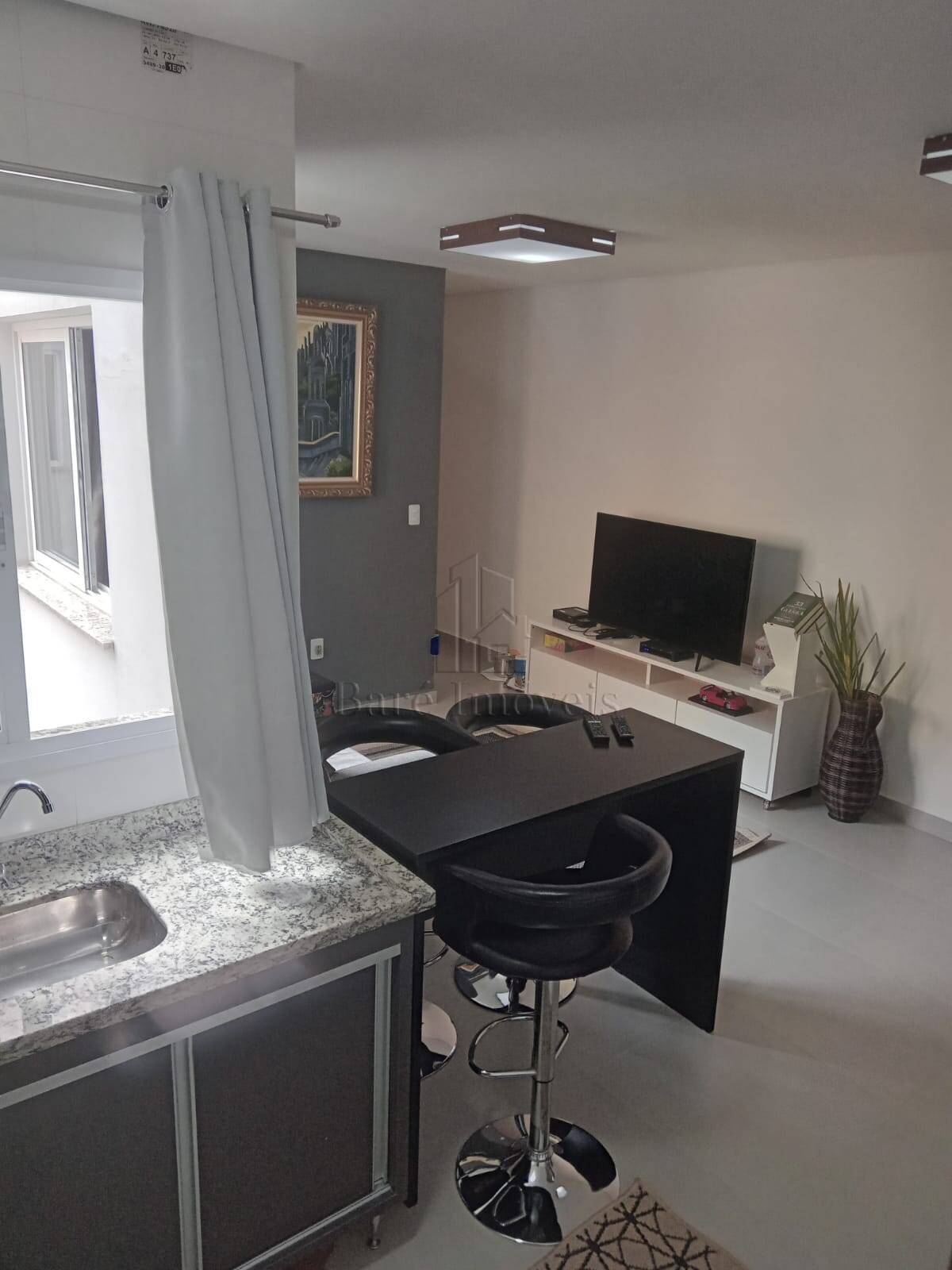 Apartamento à venda com 3 quartos, 140m² - Foto 9