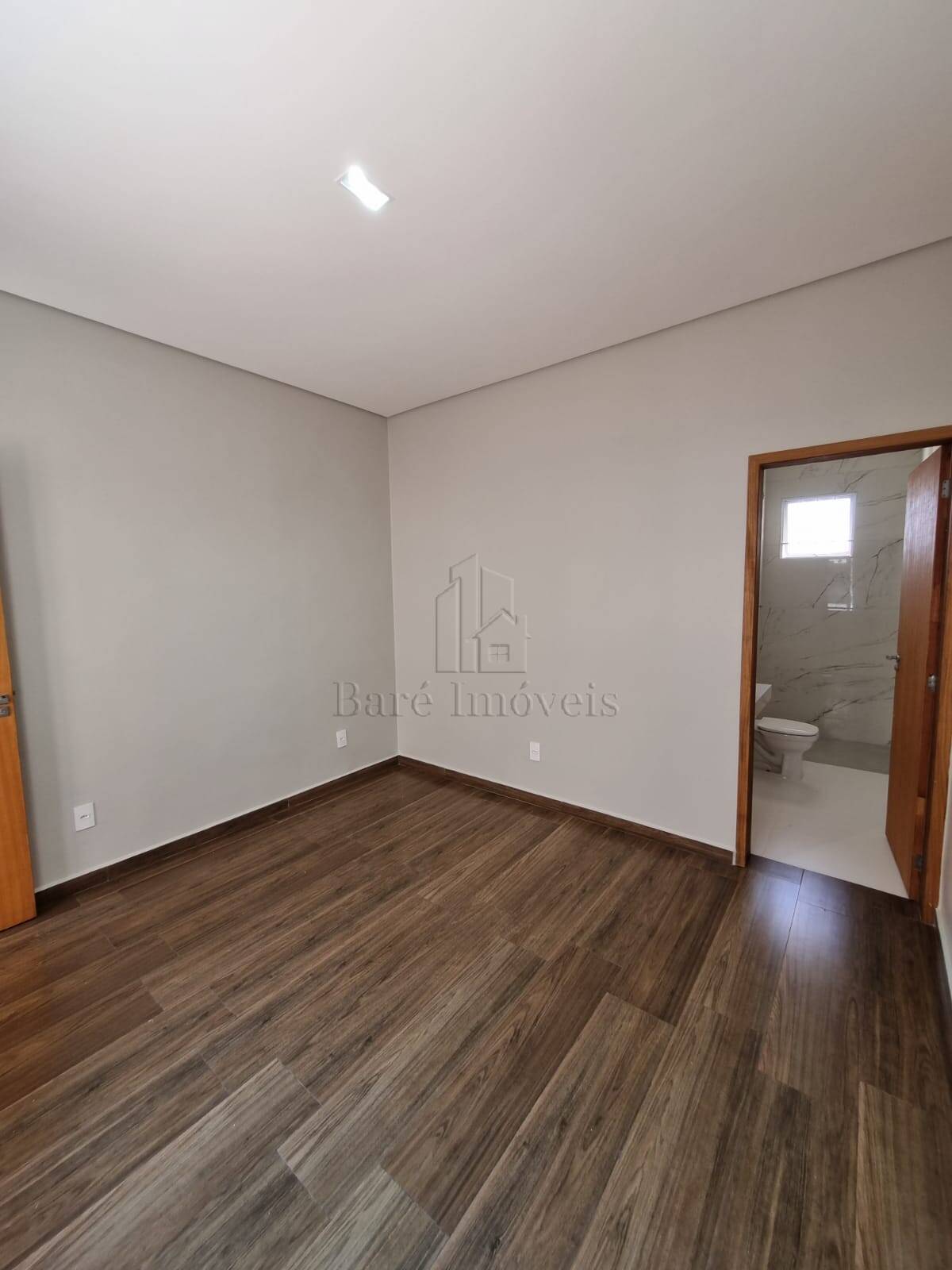 Sobrado à venda com 4 quartos, 270m² - Foto 32