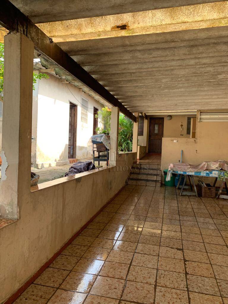 Casa à venda com 3 quartos, 146m² - Foto 1