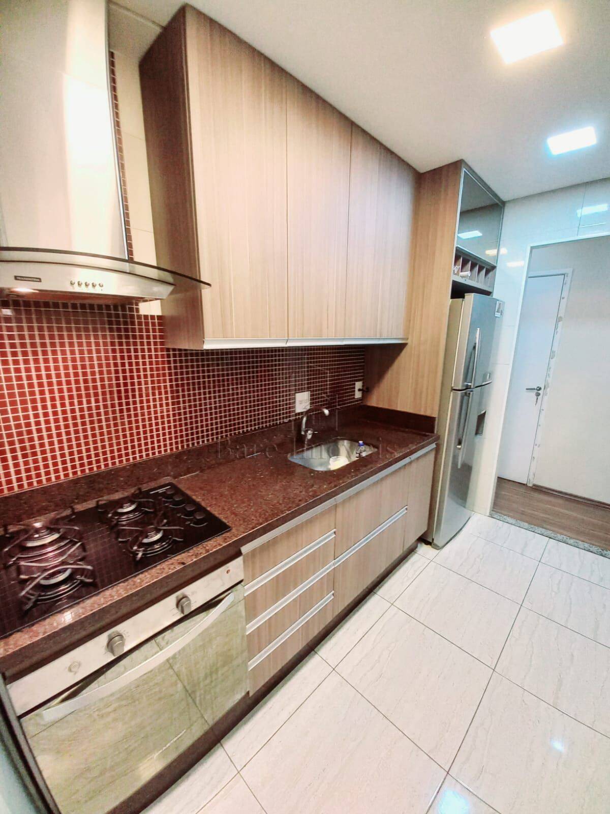 Apartamento à venda com 3 quartos, 81m² - Foto 30