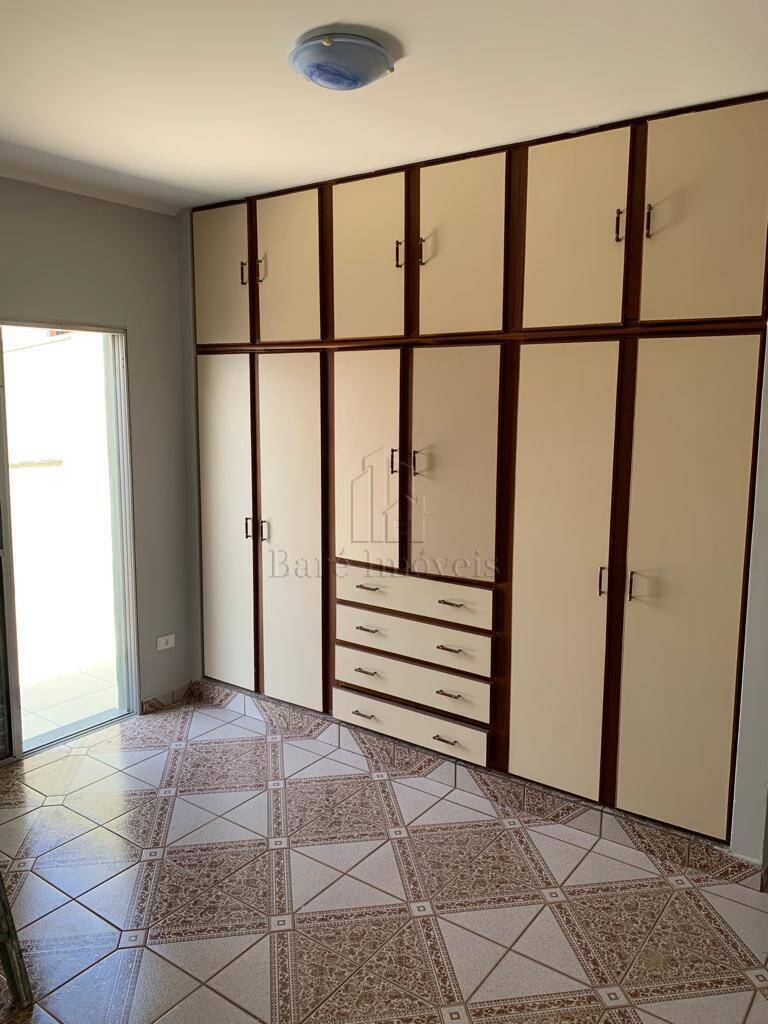 Sobrado à venda com 3 quartos, 150m² - Foto 2