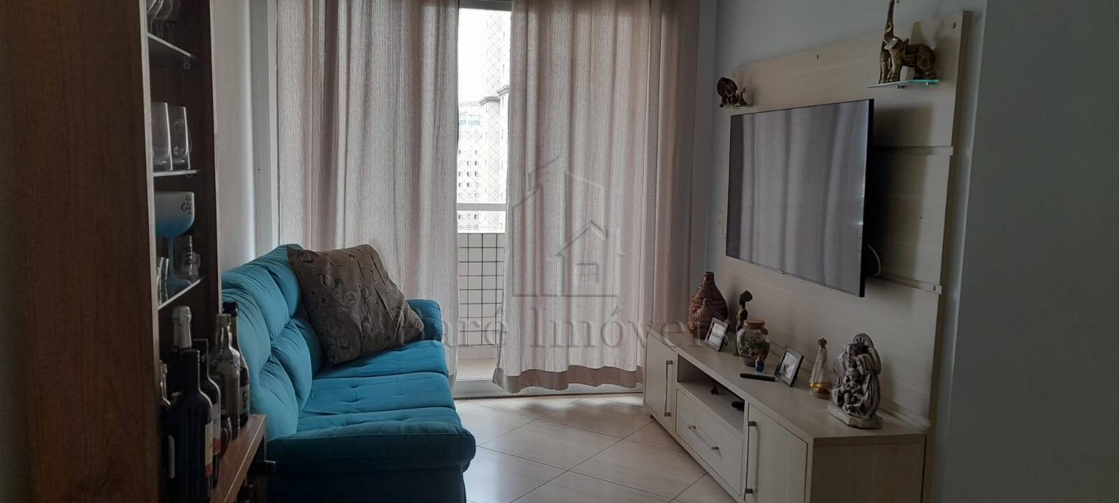 Apartamento à venda com 3 quartos, 80m² - Foto 1