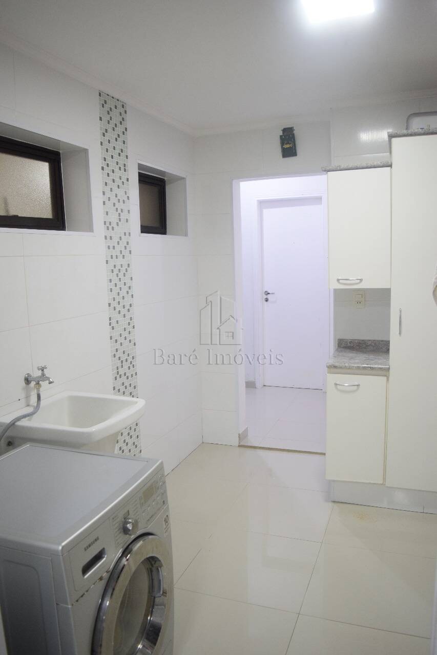 Apartamento à venda com 4 quartos, 187m² - Foto 7