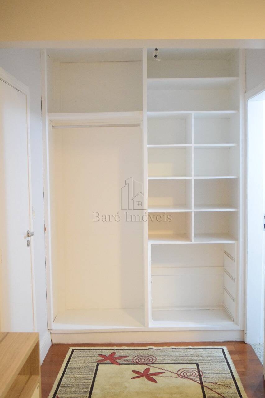 Apartamento à venda com 4 quartos, 187m² - Foto 19