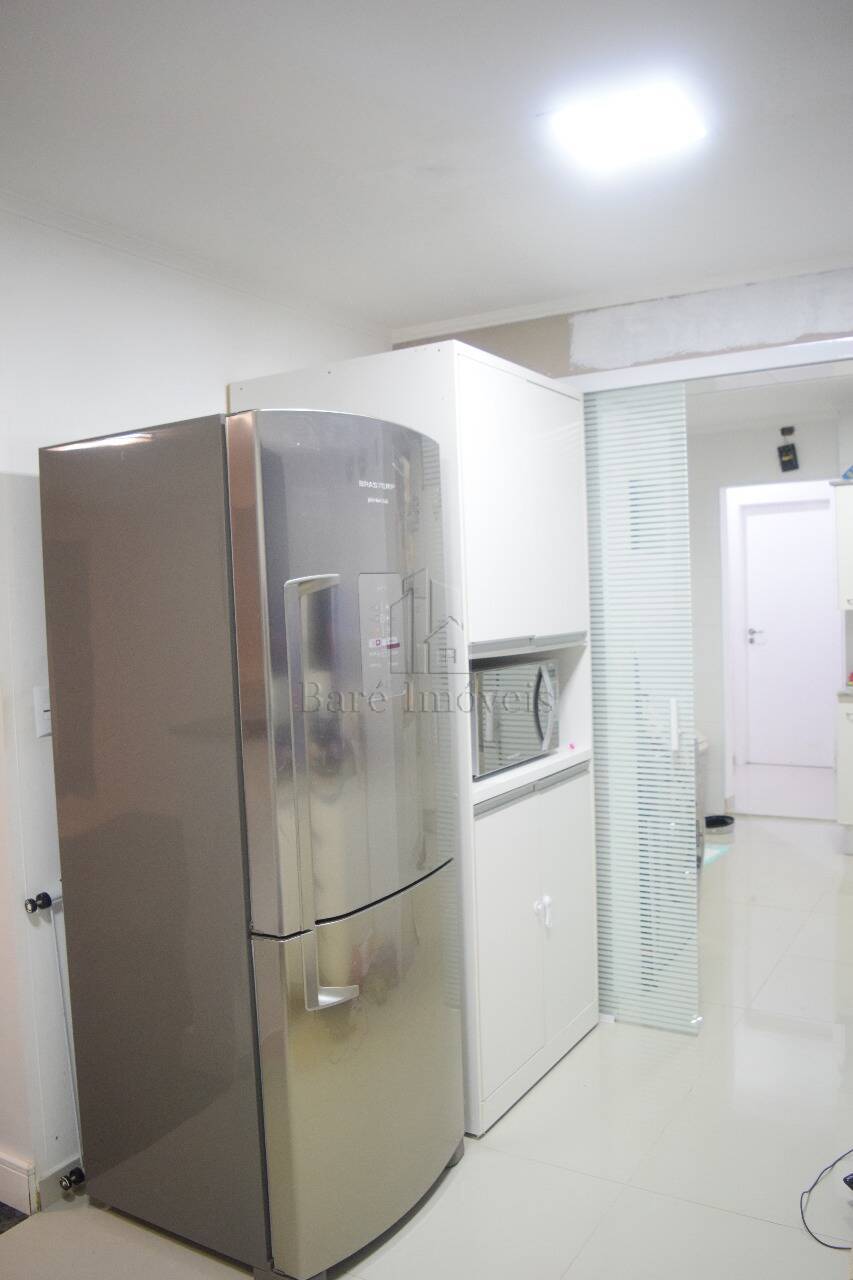 Apartamento à venda com 4 quartos, 187m² - Foto 18