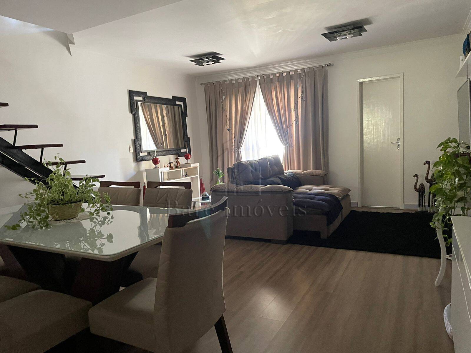 Apartamento à venda com 3 quartos, 106m² - Foto 2