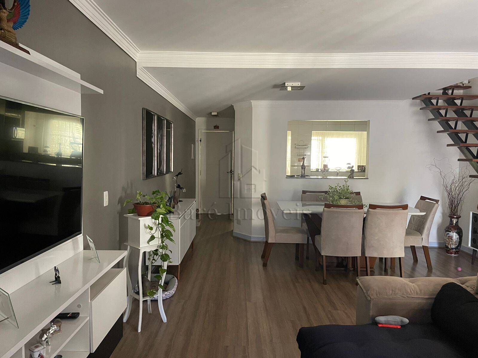 Apartamento à venda com 3 quartos, 106m² - Foto 1