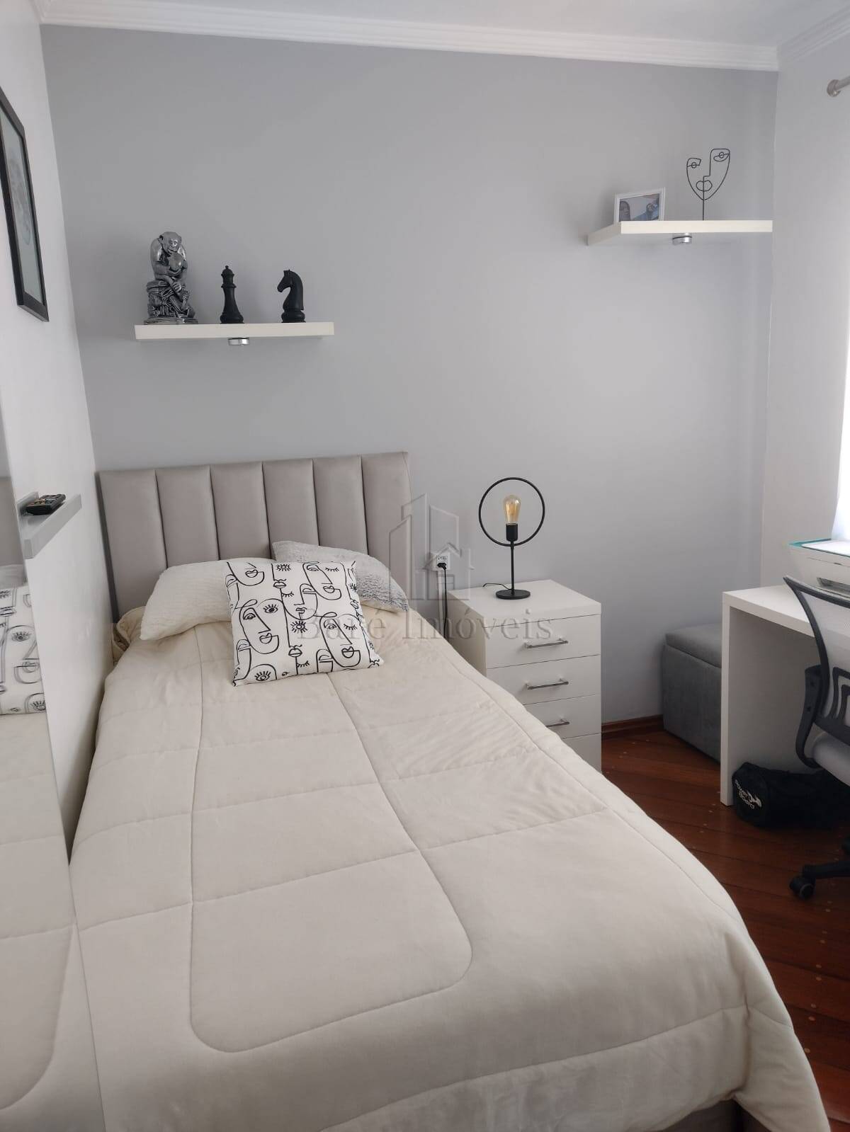 Apartamento à venda com 3 quartos, 80m² - Foto 9