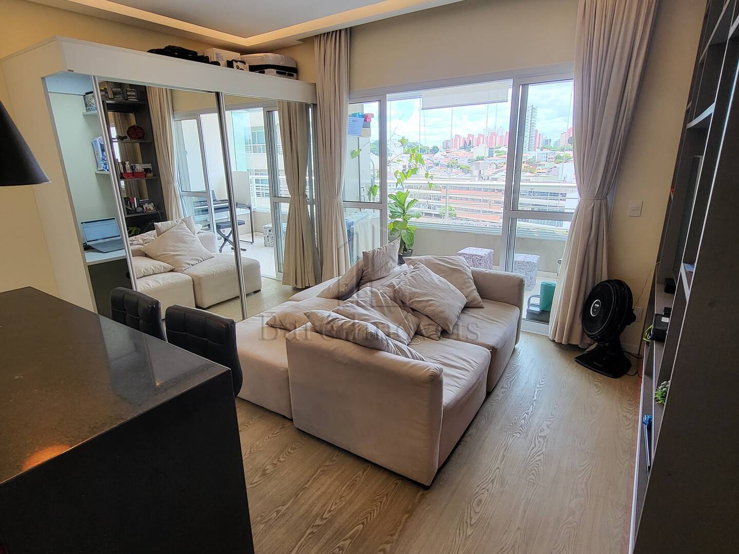 Apartamento à venda com 1 quarto, 49m² - Foto 1