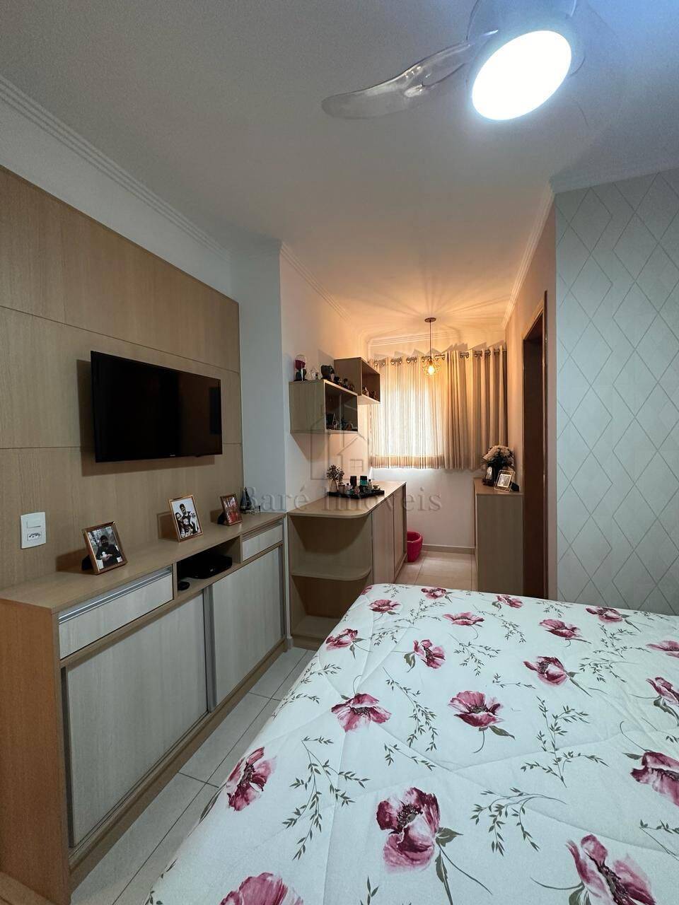 Apartamento à venda com 3 quartos, 82m² - Foto 3