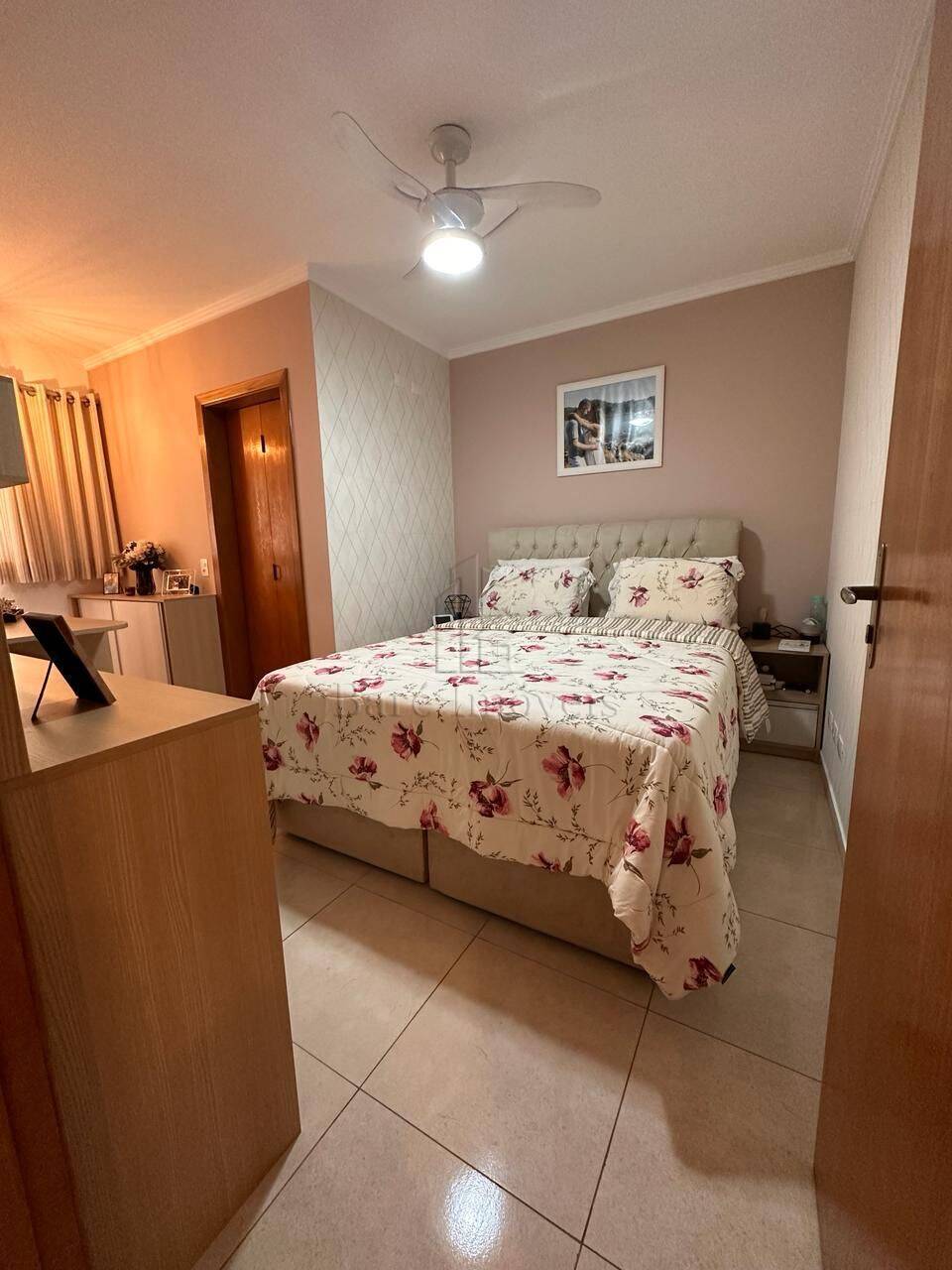 Apartamento à venda com 3 quartos, 82m² - Foto 7