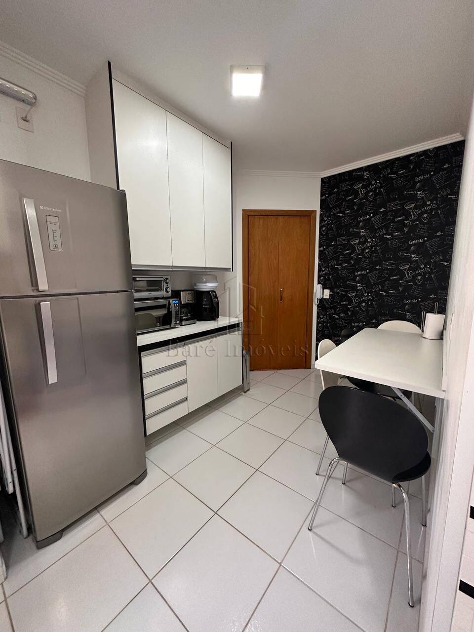 Apartamento à venda com 3 quartos, 82m² - Foto 12