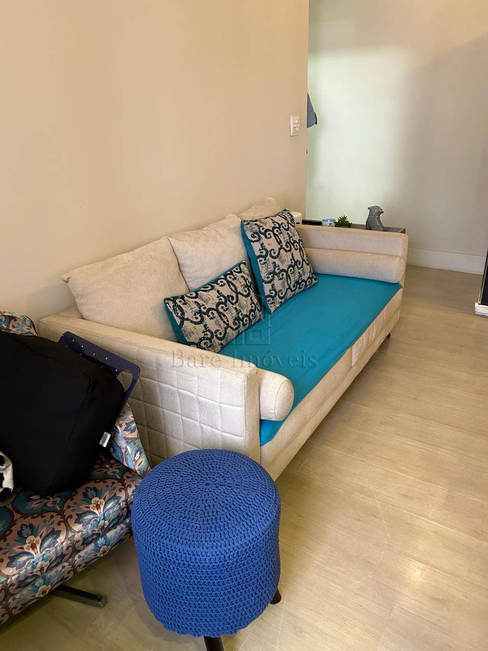 Apartamento à venda com 3 quartos, 80m² - Foto 2