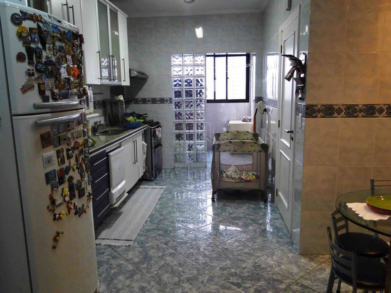 Apartamento à venda com 3 quartos, 156m² - Foto 15