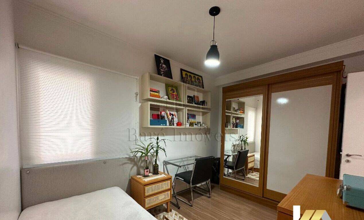 Apartamento à venda com 2 quartos, 69m² - Foto 3