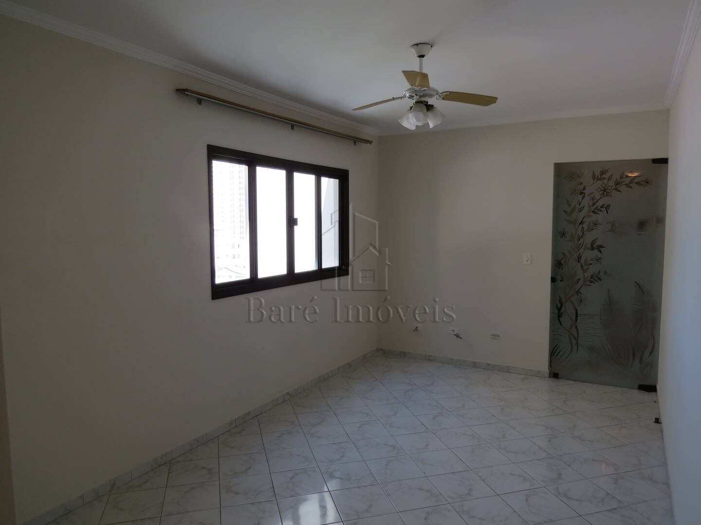 Apartamento à venda com 3 quartos, 99m² - Foto 4