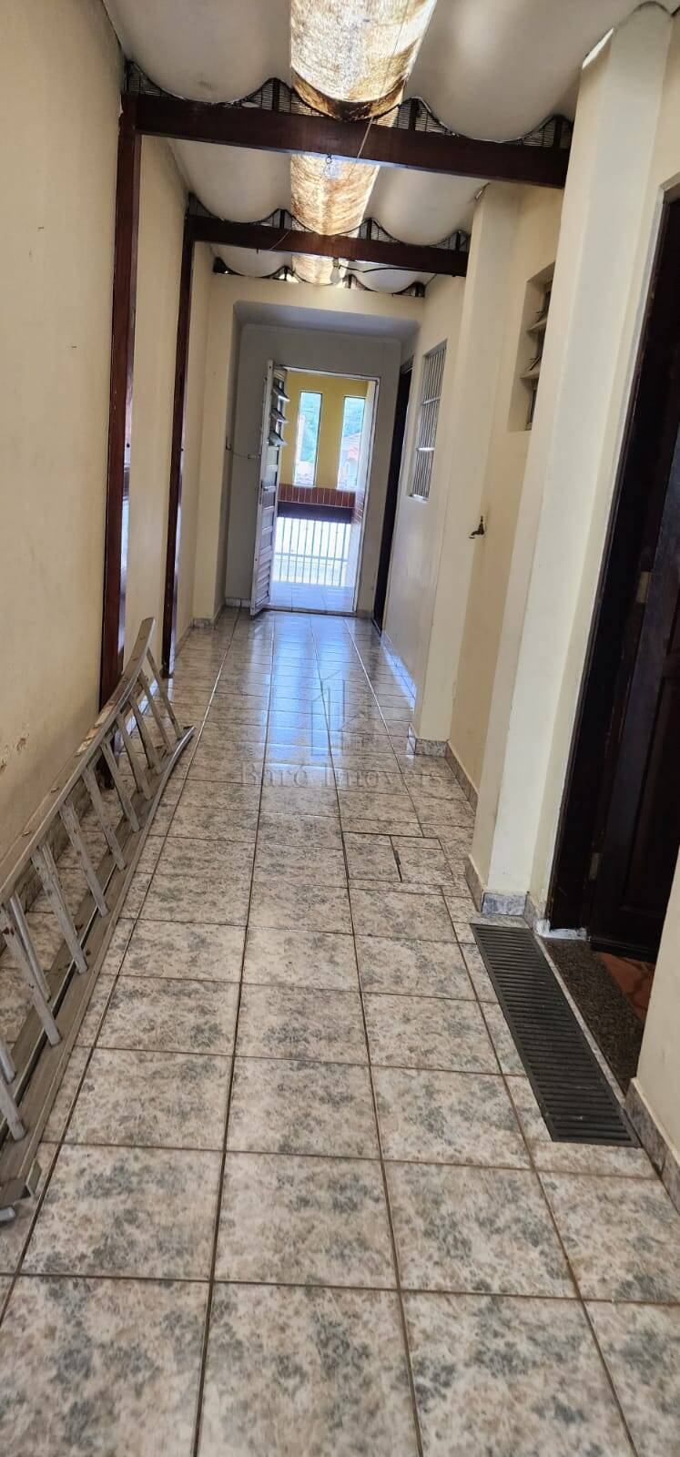 Sobrado à venda com 4 quartos, 157m² - Foto 1