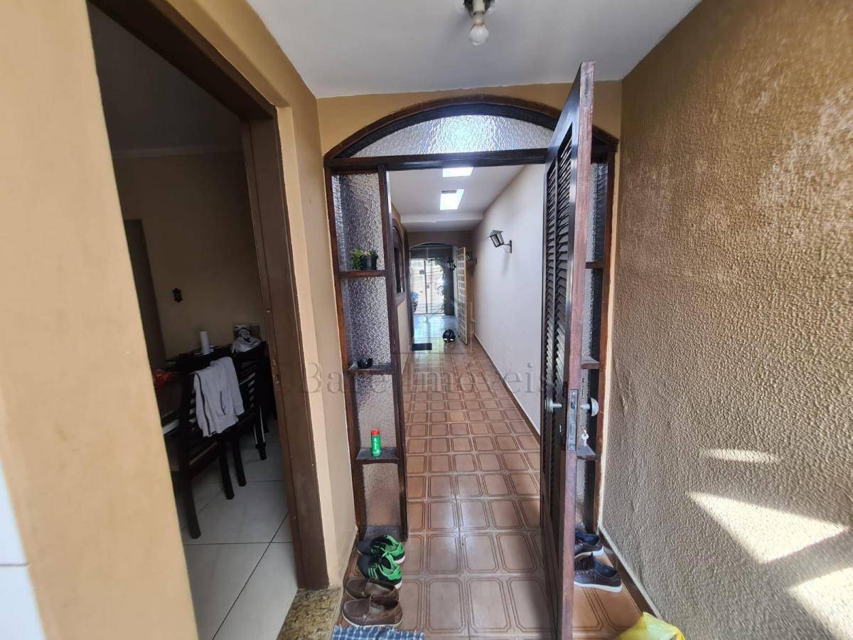 Casa à venda com 2 quartos, 128m² - Foto 4