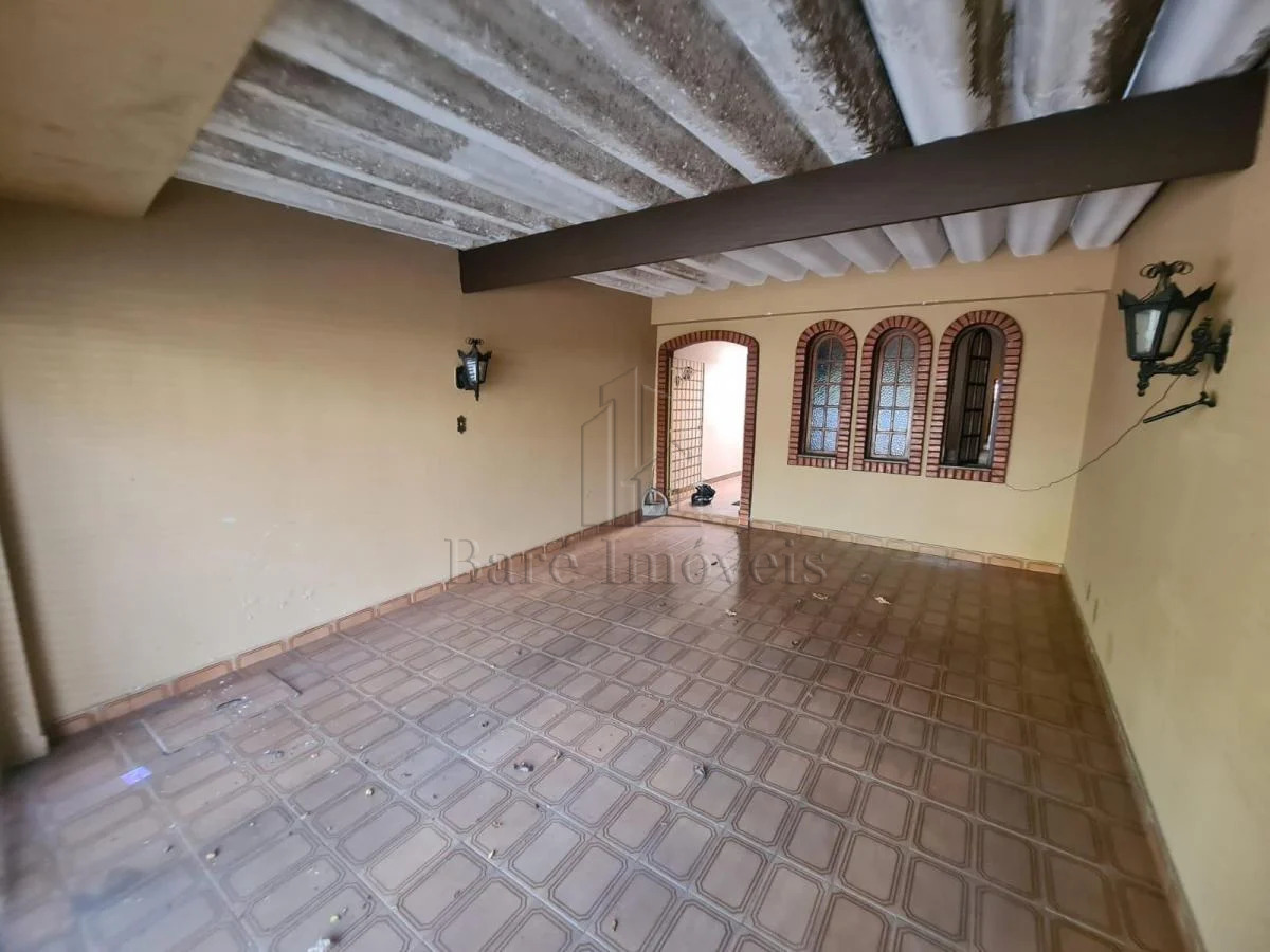 Casa à venda com 2 quartos, 128m² - Foto 11