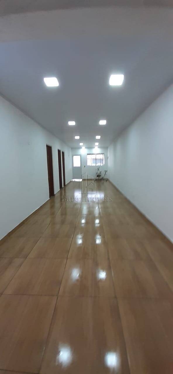 Sobrado à venda com 4 quartos, 250m² - Foto 1