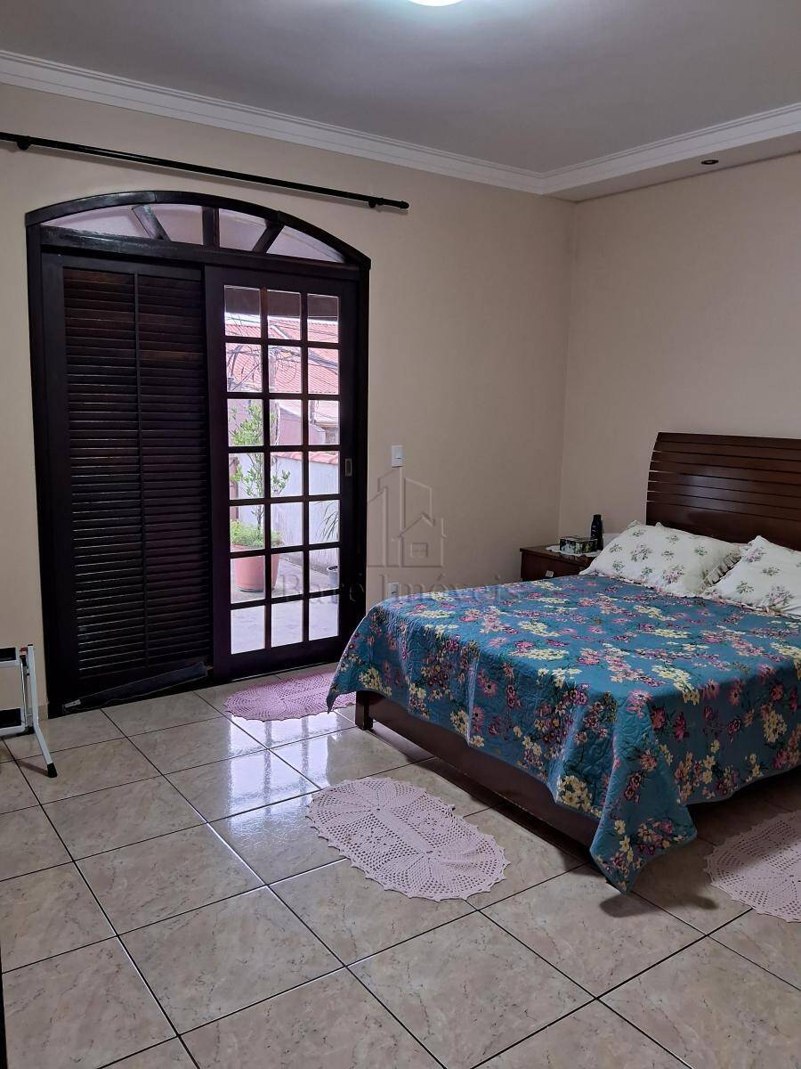 Sobrado à venda com 3 quartos, 193m² - Foto 4