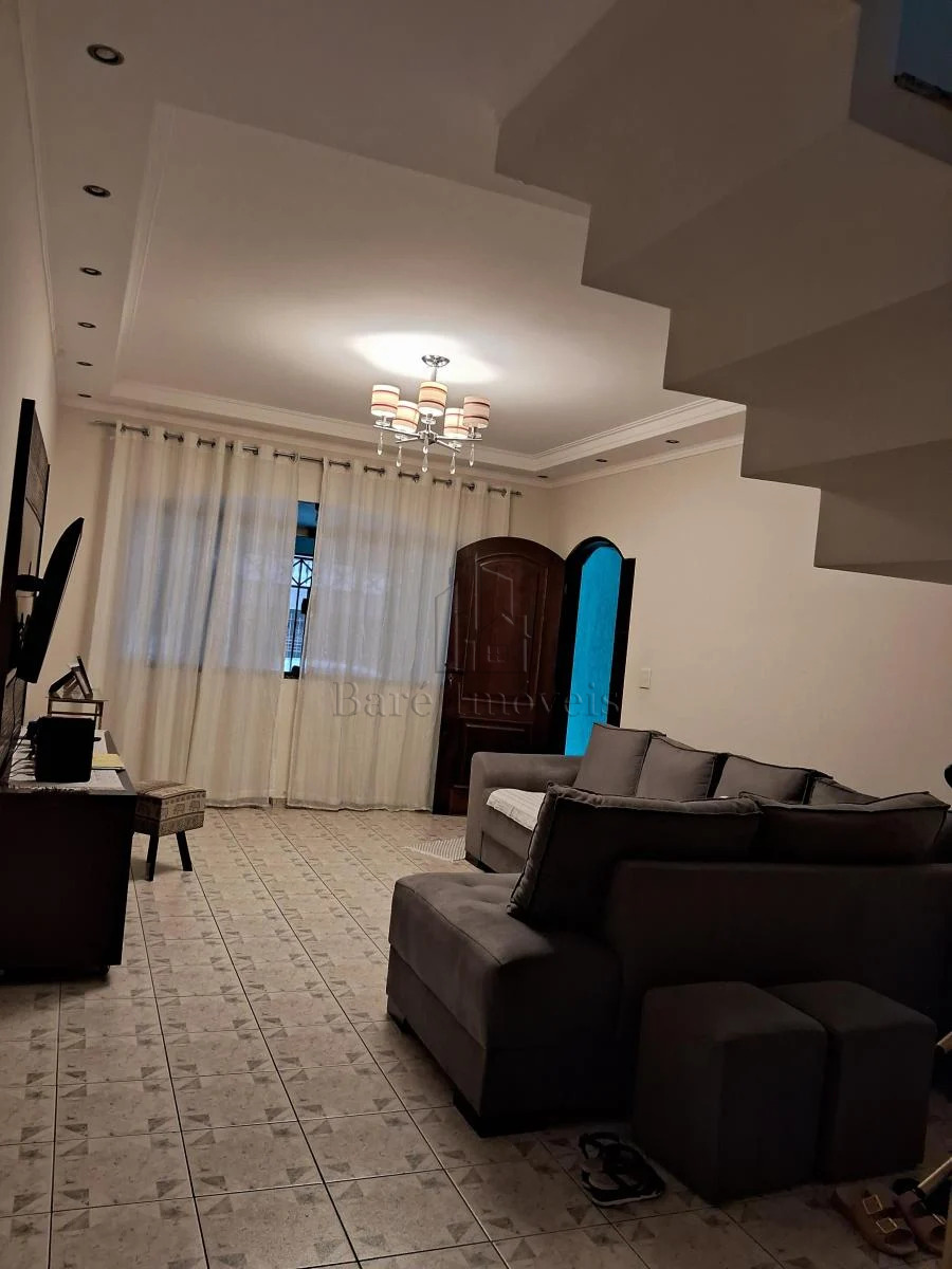 Sobrado à venda com 3 quartos, 193m² - Foto 2